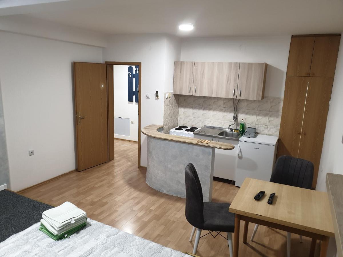 Ni City Center Apartment 2 מראה חיצוני תמונה